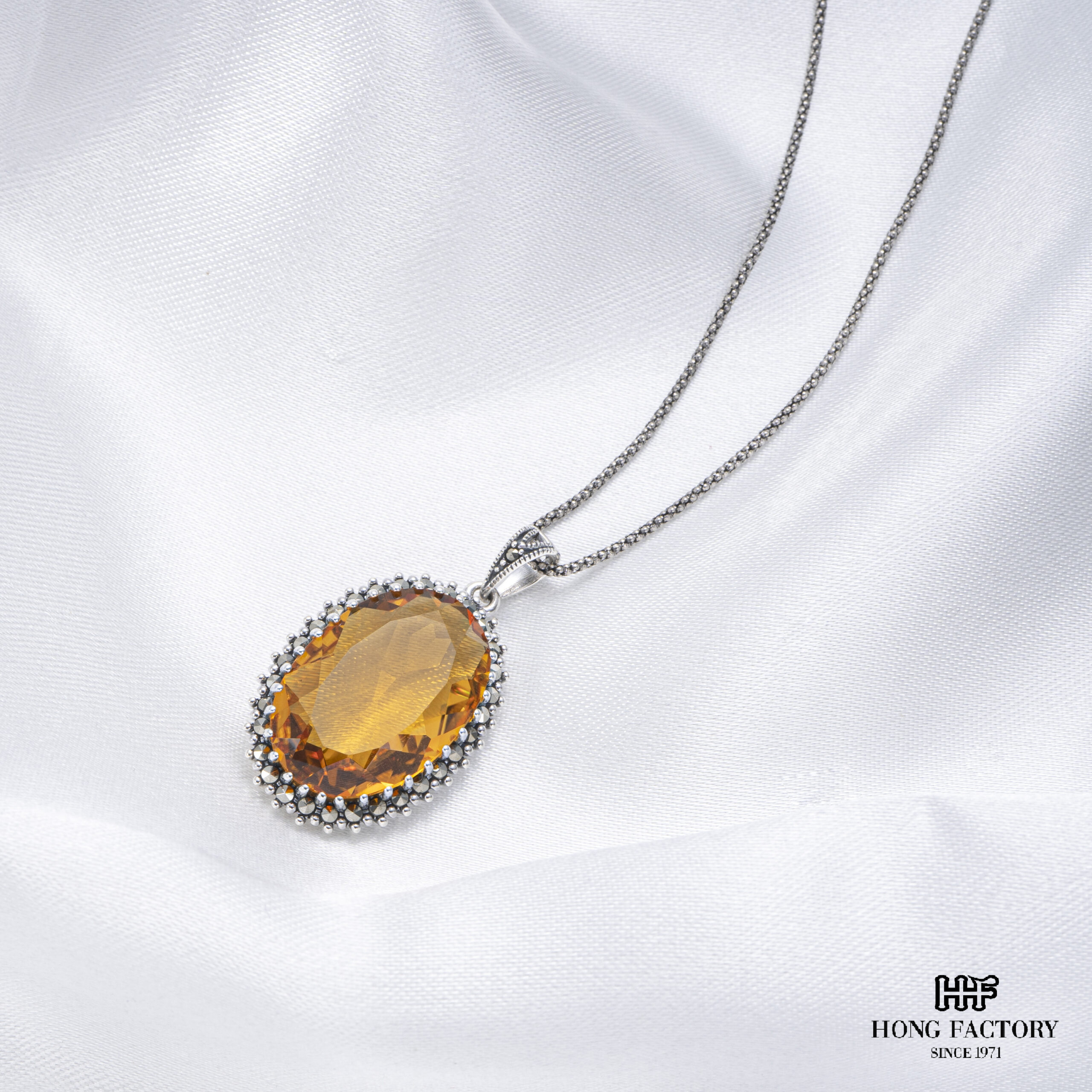 Emerald Silver Necklace