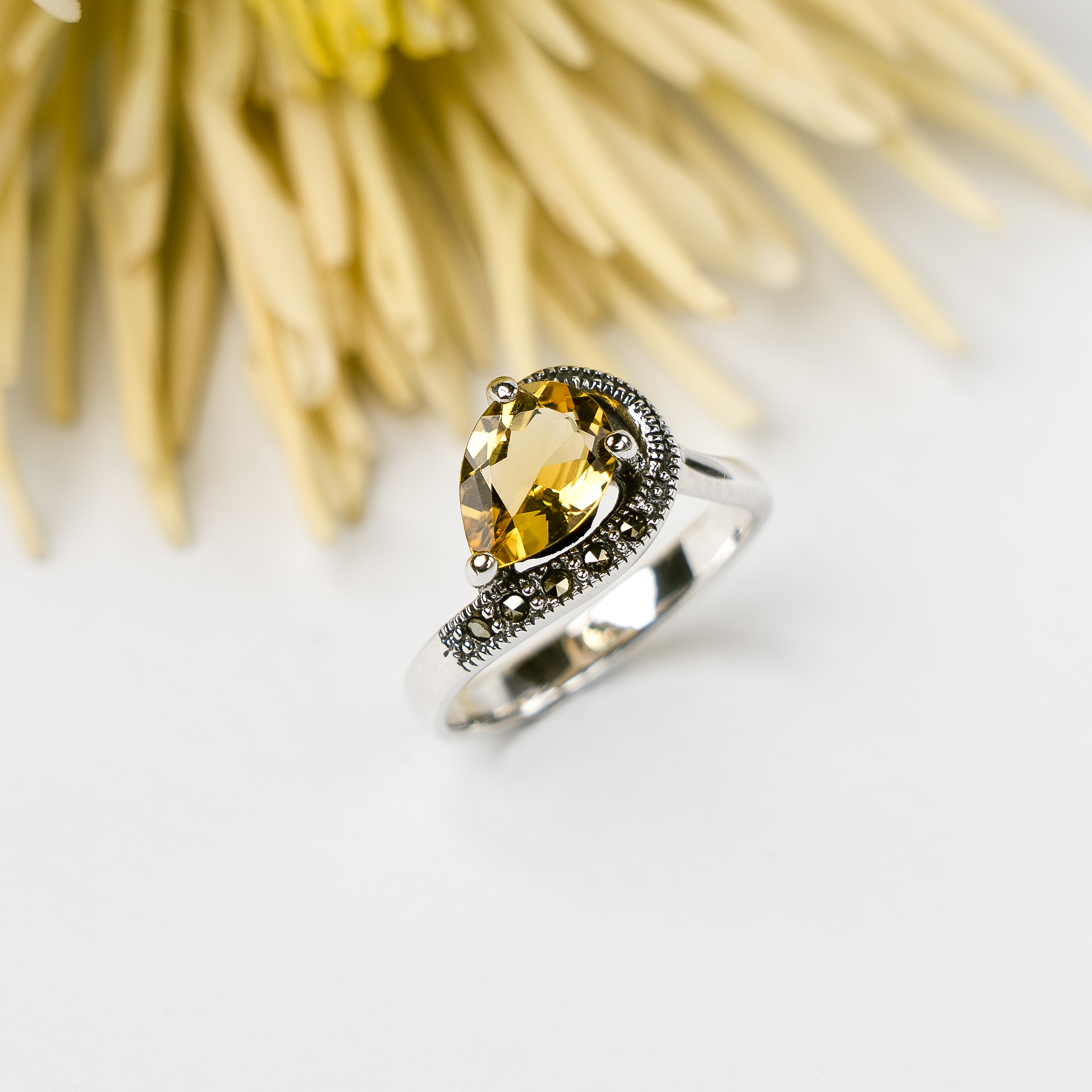 MINIMALIST JEWELLERY